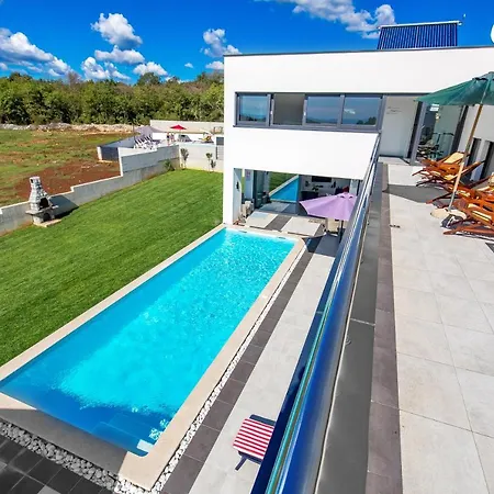 Elsa Villa Krnica