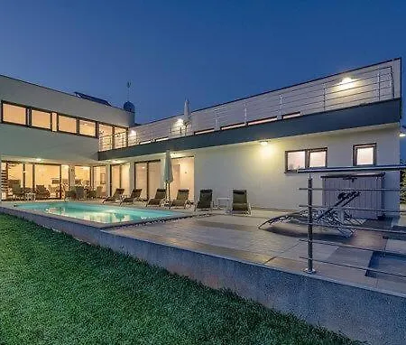 Elsa Villa Krnica
