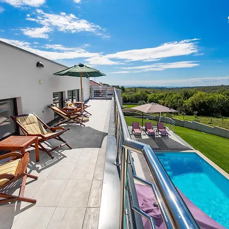 Elsa Villa Krnica